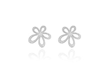 Load image into Gallery viewer, Hollow Flower Earring
