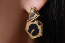 Load image into Gallery viewer, tiger earrings
